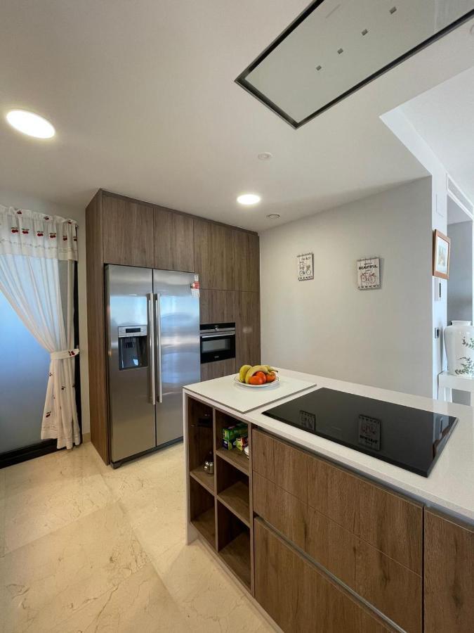 Апартаменти Sunset Waves Benidorm Julieta Vistas Al Mar Premium 200 Mt2 Con Jacuzzi En Terraza Екстер'єр фото