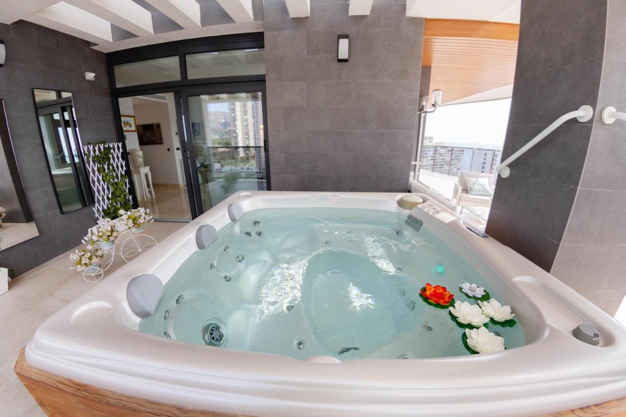 Апартаменти Sunset Waves Benidorm Julieta Vistas Al Mar Premium 200 Mt2 Con Jacuzzi En Terraza Екстер'єр фото