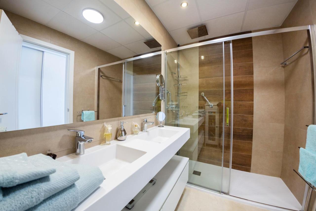 Апартаменти Sunset Waves Benidorm Julieta Vistas Al Mar Premium 200 Mt2 Con Jacuzzi En Terraza Екстер'єр фото