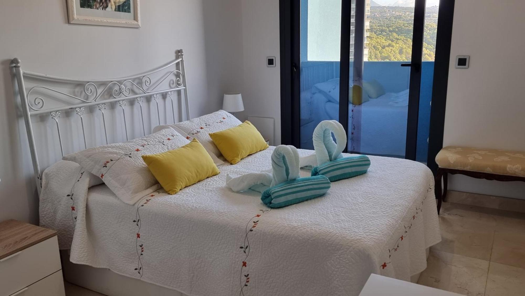 Апартаменти Sunset Waves Benidorm Julieta Vistas Al Mar Premium 200 Mt2 Con Jacuzzi En Terraza Екстер'єр фото